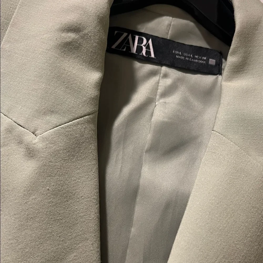Zara Men's Double-Breasted Vest - Soft Green